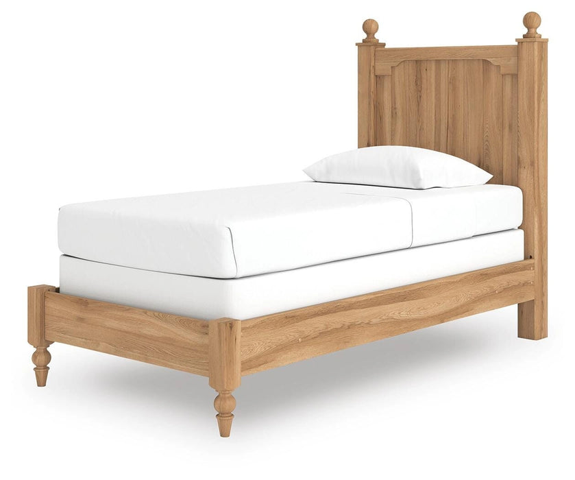 Galletyn Panel Bed