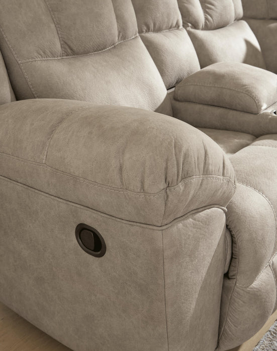 Ravenswaye Reclining Sectional