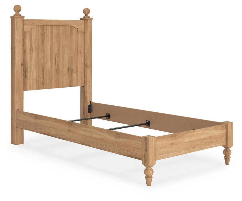 Galletyn Panel Bed