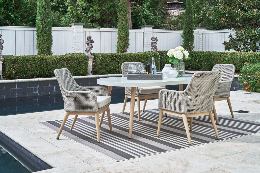 Seton Creek Outdoor Dining Set