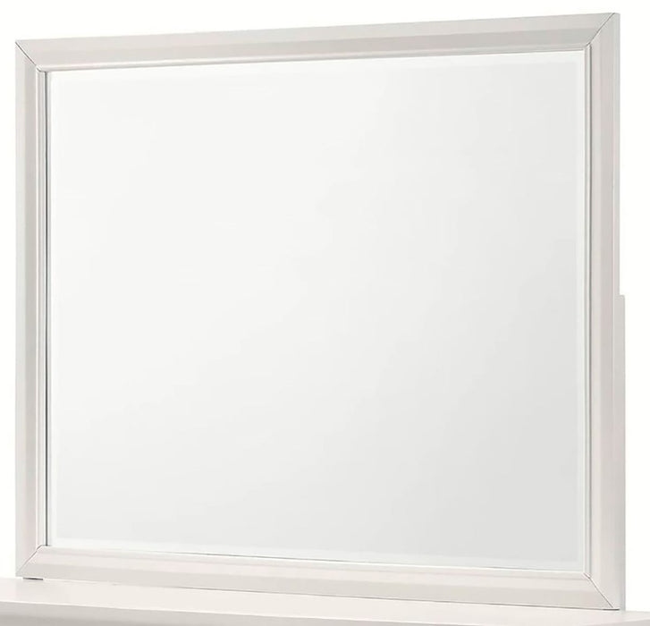 Crown Mark Furniture Lyssa Dresser Mirror in White image