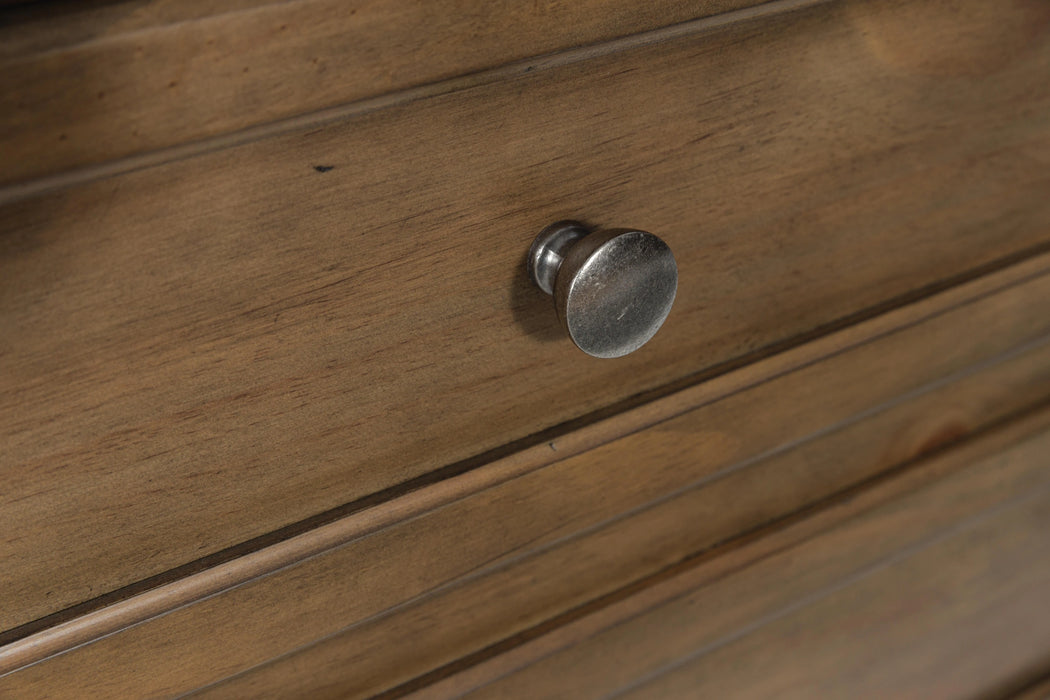 Vandenmore Chest of Drawers